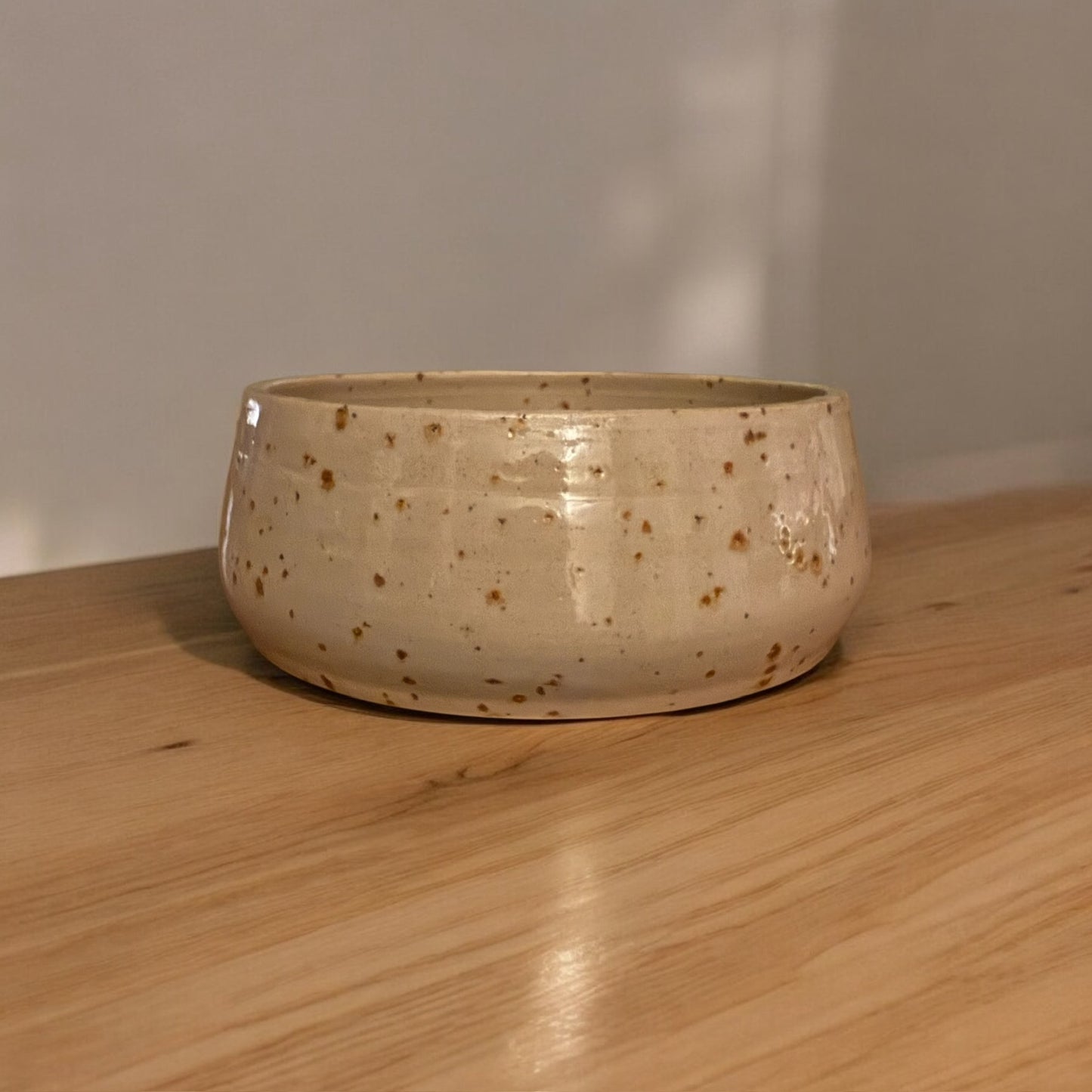 DUŻA PIEGOWATA MISKA Z CHARTEM